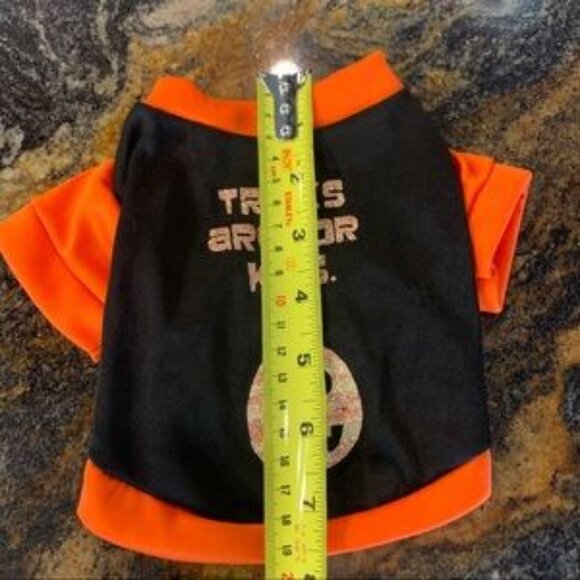 🛍3/$20
DOG tricks are for kids T-shirt - Picture 6 of 7